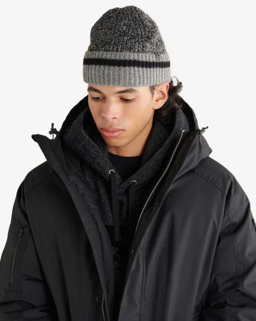 Cabin Toque