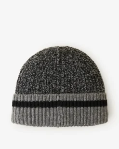 Cabin Toque