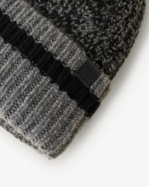 Cabin Toque