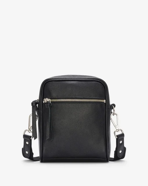 Essential Crossbody Cervino