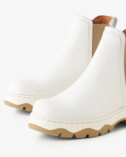 Junction Boot