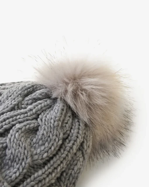 Olivia Cable Toque