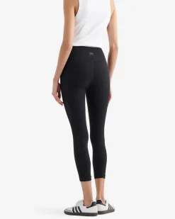 Restore Capri Pocket Legging