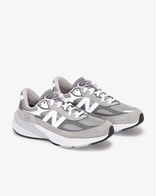Womens New Balance 990